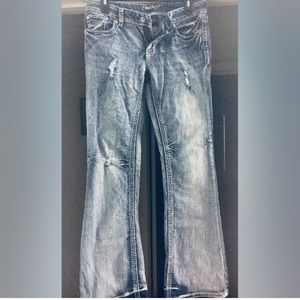 Flared out jeans already SOLD!